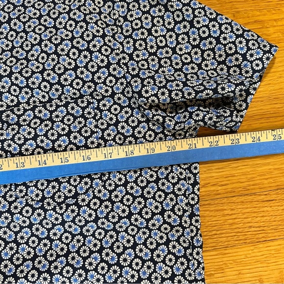 J Crew Flex Washed Floral Button Front Shirt Men Medium Daisy Navy Blue(K) - Picture 6 of 7